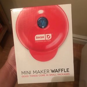 Dash Mini waffle maker